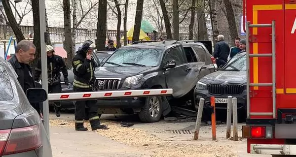 У Москві підірвали машину ексспівробітника СБУ зрадника Василя Прозорова, його поранено