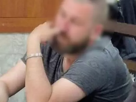 У Львові затримали чоловіка, який вихвалявся, що його 9-річна дочка керує авто