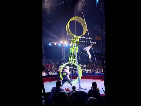 В Хмельницком артистка цирка упала во время номера и попала в больницу