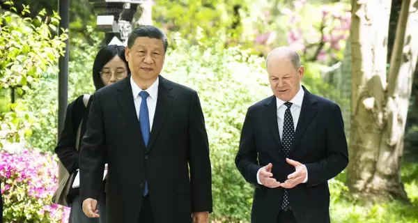 Шольц попросил Китай повлиять на Путина, чтобы он прекратил свою безумную войну