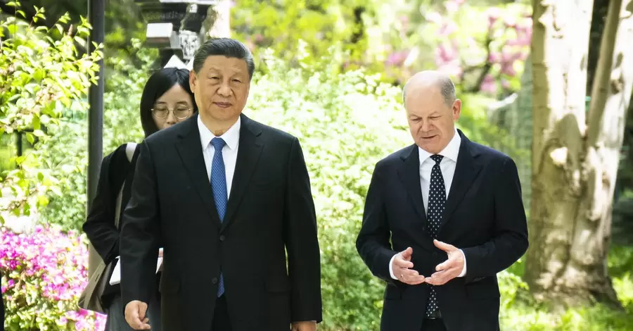 Шольц попросив Китай вплинути на Путіна, щоб він припинив свою божевільну війну