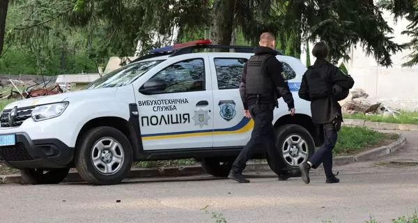 Россияне атаковали телевышку в Харькове ракетой Х-59 - правоохранители показали последствия