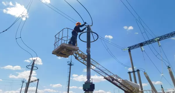«Укрэнерго» предупредила о вечерних графиках ограничения мощности в энергосистеме