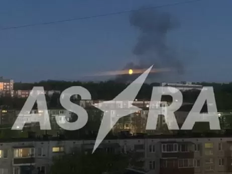 Ночью в нескольких регионах России прогремели мощные взрывы и вспыхнули пожары