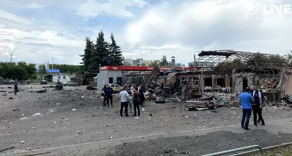 Россияне обстреляли машину полиции во время эвакуации гражданских из Волчанска