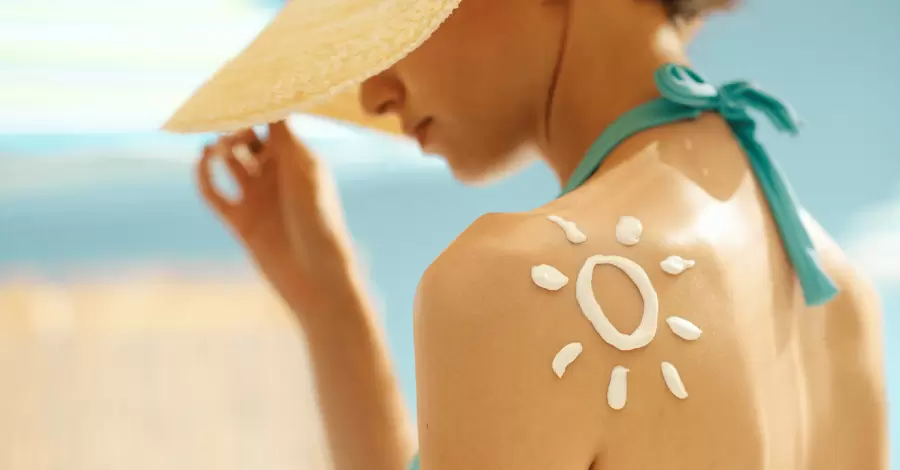 Захищаємо шкіру від сонця: допоможуть оверсайз у шафі та броколі у холодильнику