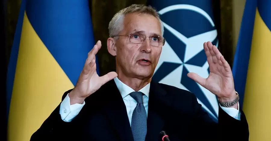 Столтенберг закликав країни НАТО дозволити Україні бити західною зброєю по військових об'єктах в Росії