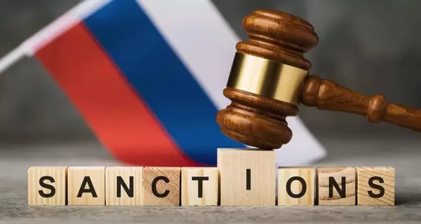 ЕС ввел санкции против трех компаний и Медведчука