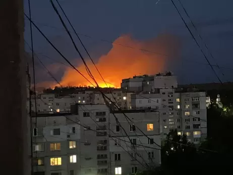 У тимчасово окупованому Луганську пролунали вибухи в районі аеродрому