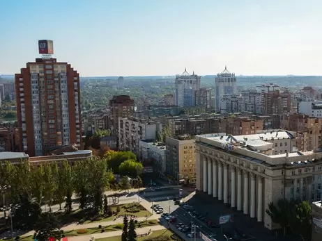 «Віджимання» житла в Донецьку: половину квартир «націоналізували», а власники не в курсі
