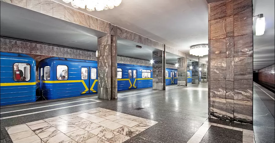 В киевском метро увеличат интервал движения поездов из-за нехватки работников