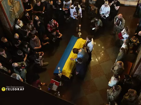 В Киеве прощаются с парамедиком «Госпитальеров» Ириной Цыбух