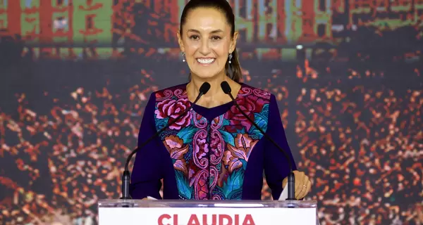 В Мексике на выборах президента впервые победила женщина – 61-летняя Клаудия Шейнбаум