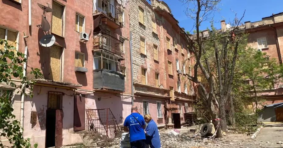 Россияне обстреляли пункт выдачи гуманитарной помощи на Херсонщине, есть травмированые