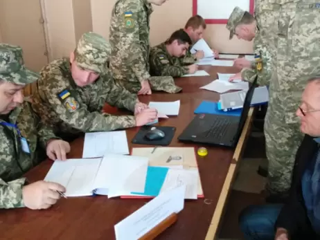 Иностранцы, служащие в Украине, имеют право расторгнуть контракт, - ГУР