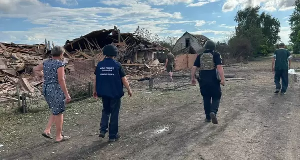 В Изюмском районе из-за авиаудара России госпитализировали беременную и подростка