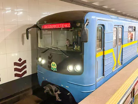 Машинистки киевского метро будут получать от 28 до 33 тысяч гривен