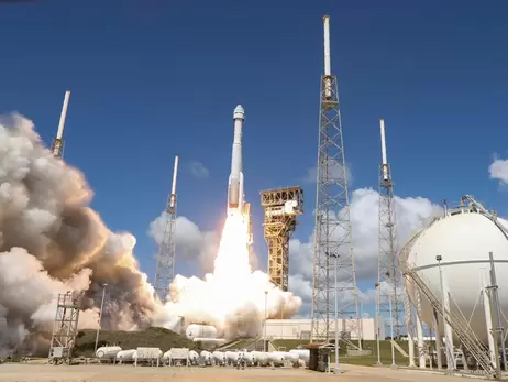 В NASA снова отменили возвращение на Землю Boeing Starliner с двумя астронавтами