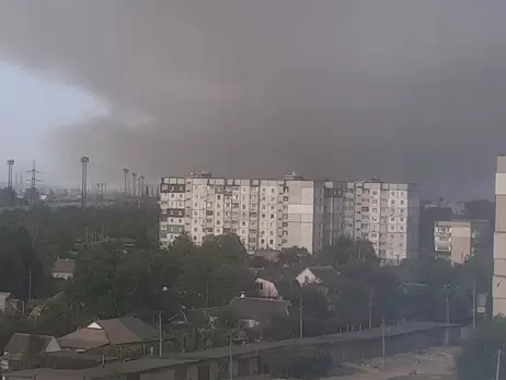 В Кривом Роге произошло обесточивание завода Арселор - город окутан столбом дыма