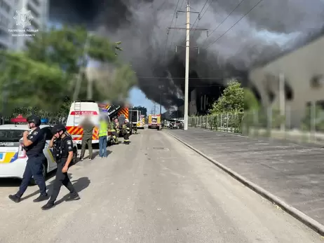 Росія вдарила по цивільній інфраструктурі в Одесі, є постраждалі 