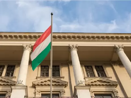 Серед 11 висунутих Угорщиною вимог - зміна виборчої системи,  - ЗМІ