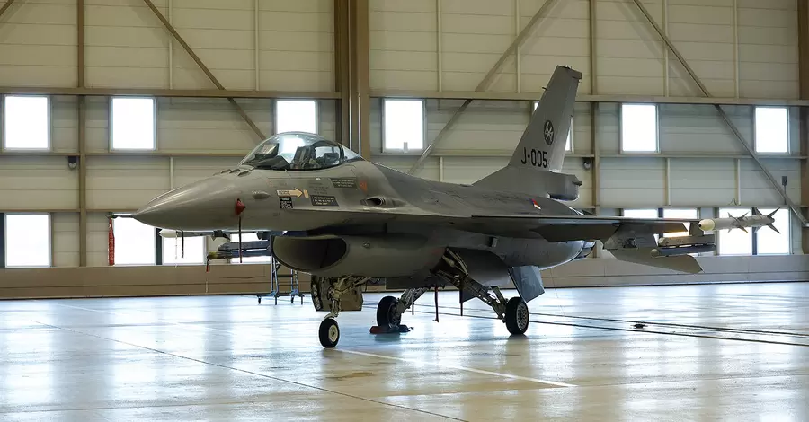 В Нидерландах пообещали, что первый их F-16 поступит в Украину «в скором времени»