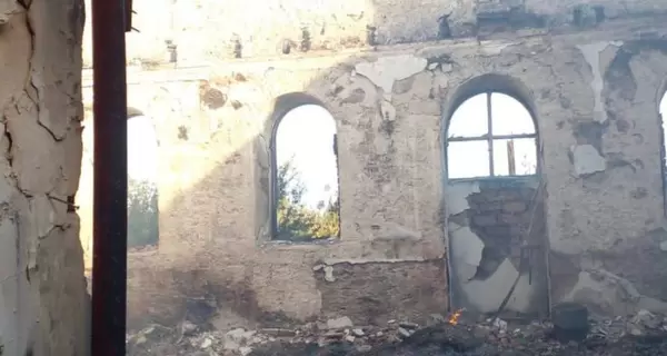 Росія вдарила трьома дронами по храму на Херсонщині, він згорів