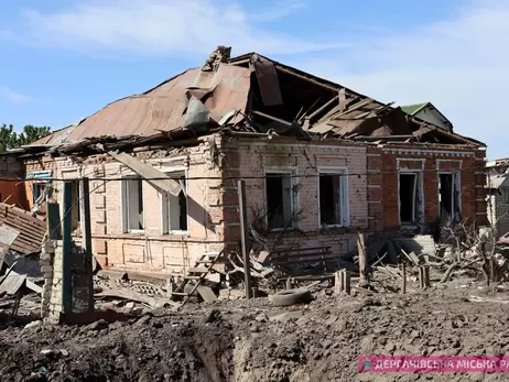 Вночі та вранці росіяни вдарили ракетами та КАБом по селу на Харківщині, є травмовані