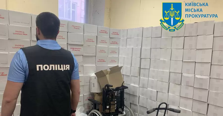 Експосадовицю Червоного Хреста у Києві викрили на розкраданні 3,6 млн гумдопомоги