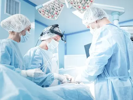 Украинские хирурги провели первую в мире операцию на сердце без разреза грудной клетки