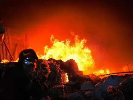 Ночью в Харькове упал российский боеприпас, травмированы два человека