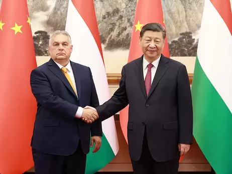Орбан после встречи с Си Цзиньпином назвал Китай ключевой силой для мира в Украине