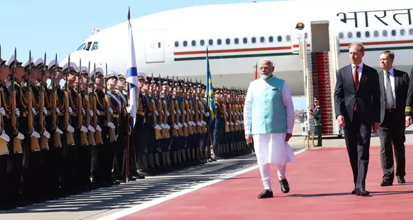 Премьер-министр Индии прилетел в Москву - в июне он встречался с Зеленским