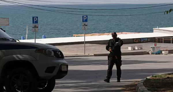 Вместо курорта – военная база: жизнь в Крыму сравнивают с огромной казармой