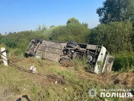 На Тернопільщині перекинувся автобус з паломниками, є постраждалі
