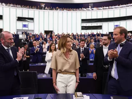 Зеленский поздравил Мецолу с переизбранием на пост президента Европарламента