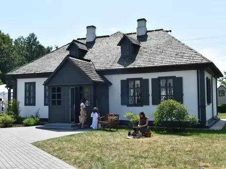 Директор музея Леси Украинки: Открылись впервые с начала войны, но посетители уже есть