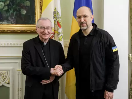 Прем’єр Шмигаль зустрівся у Києві із держсекретарем Ватикану