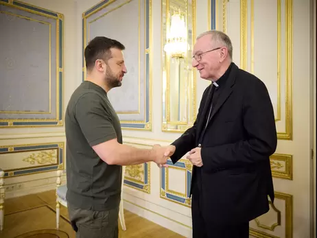 Зеленський зустрівся з держсекретарем Ватикану – обговорили результати першого Саміту миру