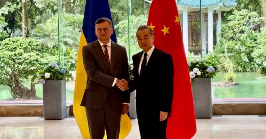Справедливый мир в Украине отвечает интересам Китая, - Дмитрий Кулеба встретился с главой МИД Китая Ван И