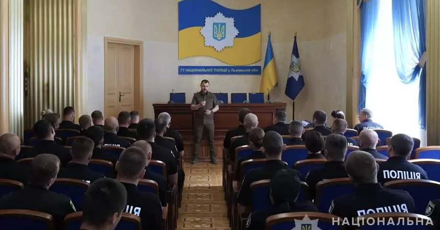 Глава МВД наградил львовских полицейских, раскрывших убийство Фарион