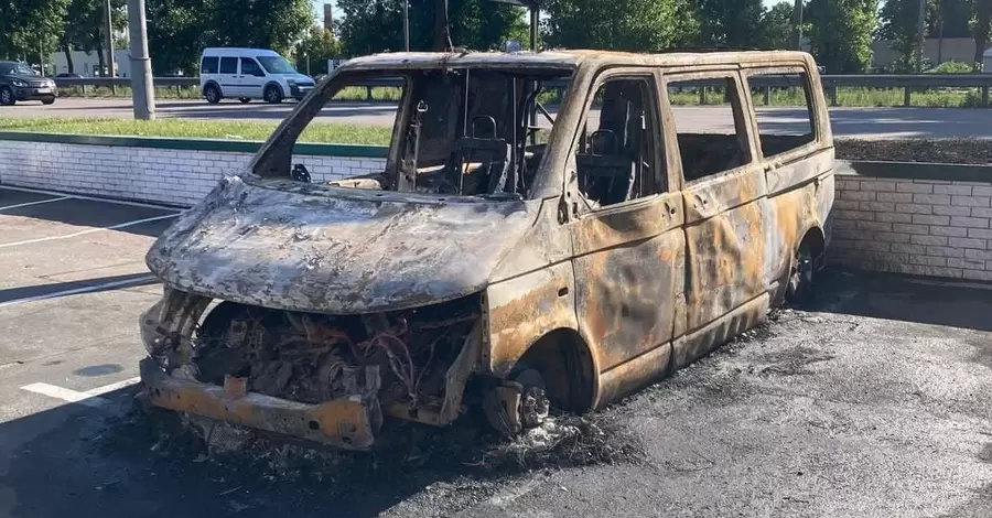 Підпалювачі військових машин: росіяни втягують у злочини безпринципних дорослих і наївних підлітків