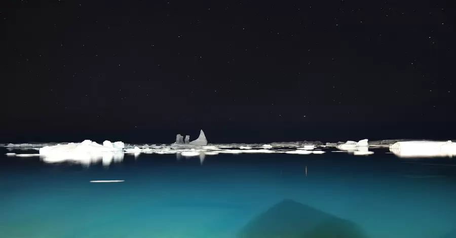 Полярники показали рідкісне для Антарктиди явище – зоряне небо 