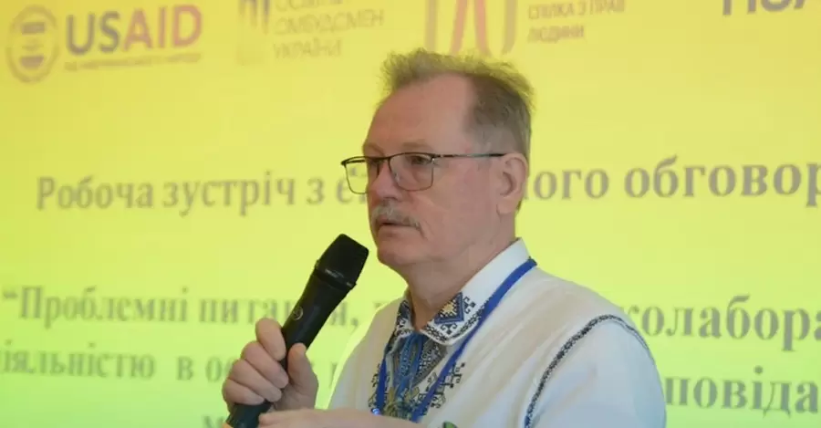 Освітній омбудсмен вважає, що в стінах школи учні та вчителі повинні спілкуватися виключно українською