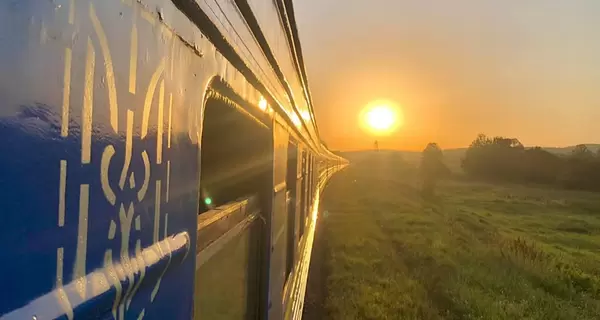 Через обстріл Полтавщини деякі потяги понад добу затримуються у дорозі