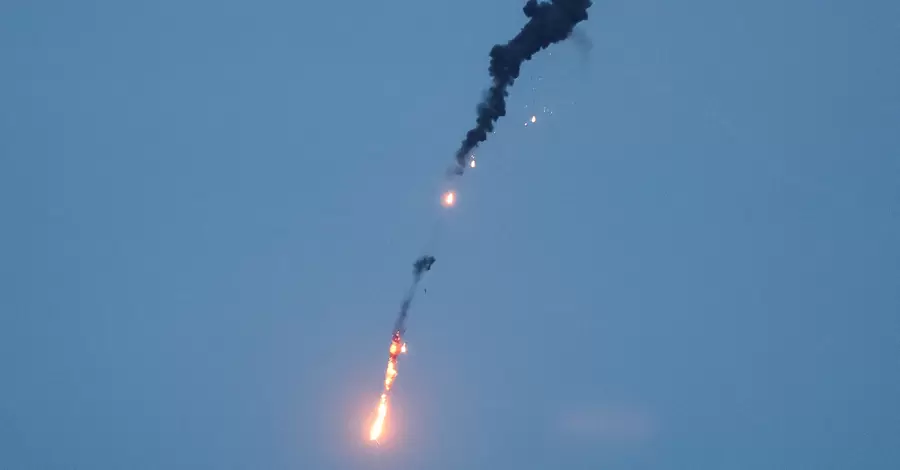 Силы ПВО ночью сбили 4 ракеты и 15 российских дронов
