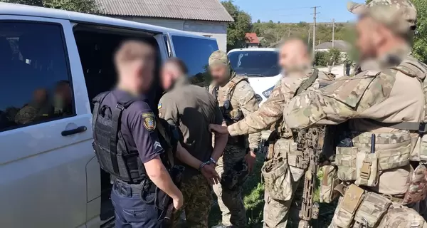 Под Тернополем мужчина в военной форме стрелял в людей - двое погибли, трое ранены