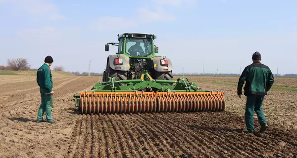 Украинские аграрии в зоне боевых действий будут получать дополнительную субсидию 