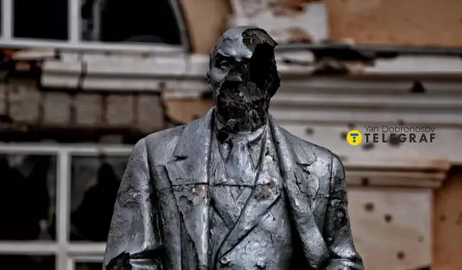 Пам'ятник Леніну у Суджі