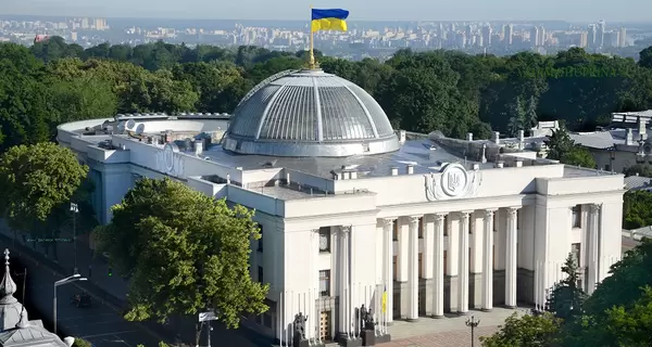 Парламент поддержал закон о правовом статусе иностранных добровольцев